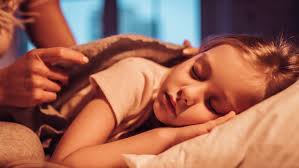 Die mutter (liegen/legen) das kind ins bett. Schlaftabelle Wann Mussen Kinder Ins Bett