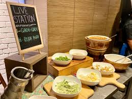 Apakah tempat menarik di johor yang anda tahu atau pernah kunjungi? Jom Makan Malam Buffet Di Cafe Bld Renaissance Johor Bahru Hotel Aku Sis Lin