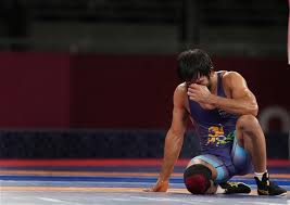 Bajrang punia is an indian freestyle wrestler who competes in 65 kg weight category. Ojnmokwog6kism