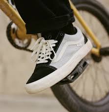 We did not find results for: Vans X Federal Old Skool Pro Black Pinstripe Federal Bikes