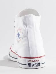 Giving off a futuristic vibe the jagged rubber sole helps you stand out in the crowd while the high top keeps you assured in all weather conditions and stylish needs. Converse Sneaker Chuck Taylor All Star In Weiss 122827