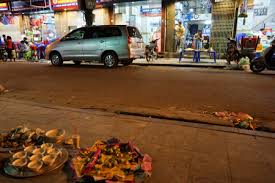 Kết quả hình ảnh cho Cháo thí ở các đình, chùa rằm tháng Bảy