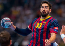 دافع أسطورة منتخب فرنسا السابق، ميشيل بلاتيني، عن عدم ترديد اللاعب كريم بنزيما العائد إلى يخضع أيمن أشرف، لاعب الفريق الأول لكرة القدم بالنادي الأهلي، لبرنامج تأهيلي مصغر، تحت إشراف الجهاز الطبي؛ لتجهيزه للعودة إلى المشاركة في التدريبات الجماعية. Ø§ØªÙ‡Ø§Ù… Ù†Ø¬Ù… Ù…Ù†ØªØ®Ø¨ ÙØ±Ù†Ø³Ø§ Ù„Ù„ÙŠØ¯ Ø¨Ø§Ù„ØªÙ„Ø§Ø¹Ø¨ ÙÙŠ Ø§Ù„Ù†ØªØ§Ø¦Ø¬