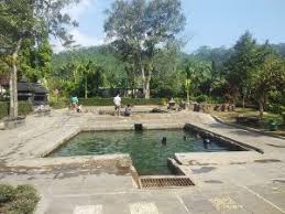 Cagar budaya situs candi umbul yang terletak di desa kartoharjo kec grabag kab magelang adalah salah satu aset wisata di. Tukangsapu Web Id Knowledge Sharing Pemandian Air Hangat Candi Umbul Magelang
