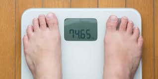 Anda bisa memperhatikan skala nonius yang berdekatan. Timbangan Badan Digital Lebih Akurat Mengukur Berat Badan