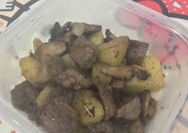 Dikutip dari kompas.com, daging kambing kaya akan vitamin b yang membantu tubuh membakar lemak. Resep Diet Mayo Day 7 Lunch Tumis Daging Kentang Jamur Dari Mourena Kurniawaty Kumpulan Resep Masakan Sederhana Mudah Cocok Untuk Pemula