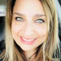 Isabel Cobo's Instagram, Twitter & Facebook