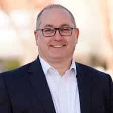 Tom Faust's Instagram, Twitter & Facebook