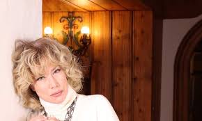 Comporre con le foto degli uomini più importanti della sua vita, ivano fossati, luca manfredi, massimo ghini e roy de vita. Top 10 Nancy Brilli In Tv Con Carlo Conti Il Retroscena Sull Amore