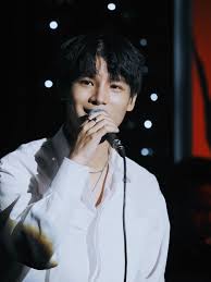 Lịch âm, lịch dương, và lịch âm dương lịch âm là loại mặt trăng tiếng hán còn gọi là thái âm, chính vì thế và âm lịch còn có tên gọi khác là thái âm lịch. Pháº¡m Ä'inh Thai Ngan La Ai Tiá»ƒu Sá»­ Sá»± Nghiá»‡p Ä'á»i TÆ° Cá»§a Nam Ca SÄ©