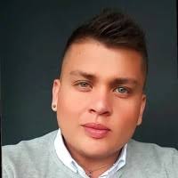 80+ perfiles de «Samuel Soler»