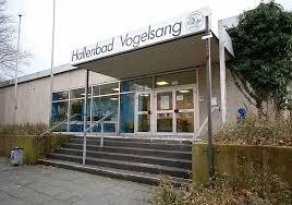 Eingang Hallenbad Vogelsang