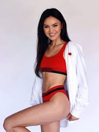 Soo Yeon Lee - Free pics, galleries & more at Babepedia