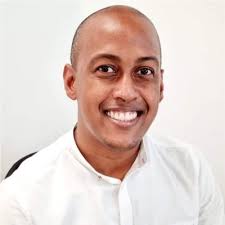 🎖️ Des marges d'une page à la reconnaissance.