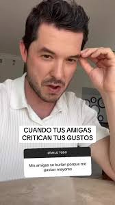 Cuando tus amigas se burlan porque te gustan mayores. Mándaselo a quien  necesite saberlo #foryou #foryoupage #fyp