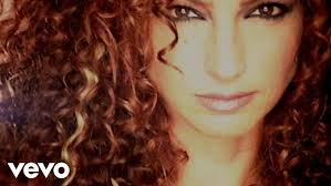 Gloria Estefan: Oye! (Music Video 1998)