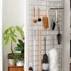 If your apartment came furnished then you might want to consider matching you accent wall to those colors, if you are furnishing your own apartment, paint your belongings using a color use what you have, part of decorating on a budget is using the things you already own in new and innovative ways. Https Encrypted Tbn0 Gstatic Com Images Q Tbn And9gct1bvs7e5eydgrlbzcblt7jlpoehthruamwqosjzwy Usqp Cau