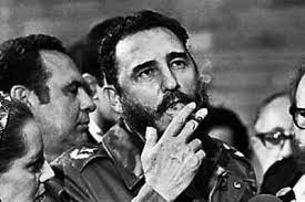 Navegue pelas 263 fidel castro cigar imagens e fotografias de stock disponíveis ou comece uma nova pesquisa. Cuba Fidel Castro S Signed Cigar Box Fetches 26k At Auction Times Of India