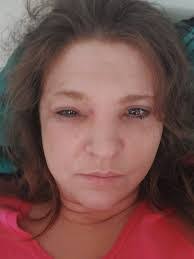 Lynn Kessler's Instagram, Twitter & Facebook