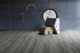 Interface Touch Of Timber Colour Silver Birch Installed Ashlar In Open Space These Neutral Woodgrain Inspired Carp Carpet Tiles Timber Neutral Flooring