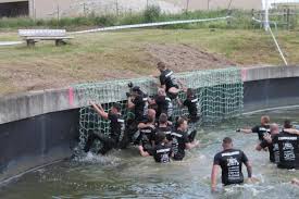 On voudrait qu'ils taisent cette rage, qu'ils aillent bien, avec une mère maltraitante et toxicomane, quand on leur a. Ils Ont Tenu 24 Heures Sur Le Camp Militaire De Sissonne