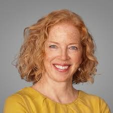 Amanda Hoelzel's Instagram, Twitter & Facebook