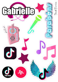 pin de tinah em cake decor bolo com plaquinhas ben e holly festa de arte infantil