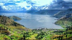 Dinamakan sempena ratu victoria, ia adalah salah satu tasik besar afrika, dan diberi makan oleh aliran masuk. Tarikan Dan Aktiviti Menarik Di Danau Toba Rileklah Com