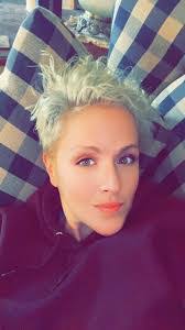 Elena Marlow's Instagram, Twitter & Facebook