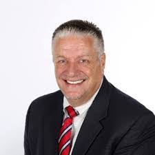 Tom Ogletree's Instagram, Twitter & Facebook