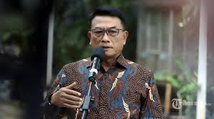 Moeldoko mencontohkan, saat ini tni juga telah membentuk divisi baru bernama cyber war. Andi Arief Ksp Moeldoko Was Reprimanded By Mr Jokowi Exbulletin