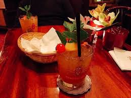 Der 1944 Maitai Im Trader Vics Im Bayrischen Hof In Munchen Imageintheworld Travel Travelblog Travelblogger Travelphotography Munch Desserts Food Pudding