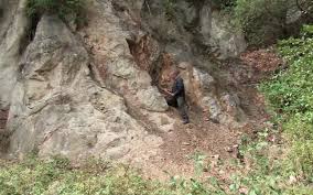 Ruteniul, rhodiul, osmiul si iridiul nu se intalnesc de regula ca atare in bijuterii, ci sub forma de aliaje impreuna cu celelalte metale pretioase. Comuna Din Romania De Unde Pot Fi Extrase Pietre SemipreÅ£ioase Cu Cat Se Vinde Un Gram De RocÄƒ In Stare BrutÄƒ Aktualnews Ro