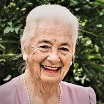 Betty Hash's Instagram, Twitter & Facebook