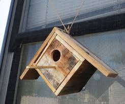 50 Idees De Recyclage De Palettes De Bois 2tout2rien Idees De Recyclage Bricolage Nichoir Nichoir