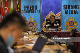 Walau dah singkat sikit waktu operasi, masih sempat pegi utc selepas waktu pejabat mahupun hujung minggu. Jangan Tunggu Saat Akhir Pkpp Perbaharui Lesen Cukai Jpj
