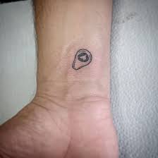 Fefa Montenegro Tattoo - Aquele mimo de abacate passando no seu feed! Orçamentos e agendamento por whatsapp 21 998604272 #tatuagem #tattoo #tattoorj #tatuagemrj #centrorj #tattoocentrorj #riodejaneiro #riodejaneirotrip #riotattoo #tijuca #tijucarj ...