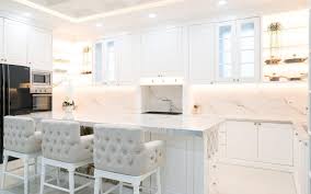 Gambar ruang dapur mewah dapat dilihat dari desain dapur modern berikut ini. 3 Elemen Yang Membuat Dapur Terlihat Mewah Blanco Indonesia