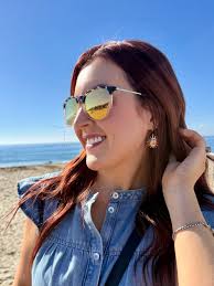 A goldie girl wearing our Goldie Fox glasses✨💫