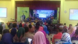 The manjung district is a district in the southwestern part of the state of perak, malaysia.the district is well known for its pangkor island, a major attraction in perak and the home of the royal malaysian navy (tldm) lumut naval base and dockyard. Pameran Sempena Majlis Graduasi Dan Anugerah Kecemerlangan Smk Clifford Kuala Lipis Pahang