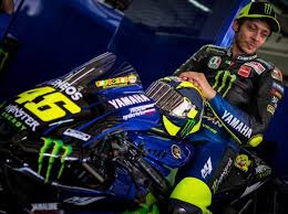 After months of waiting for motogp's worst kept secret, valentino rossi has finally signed on the dotted line of his new contract with the petronas yamaha srt squad. Valentino Rossi Zu Petronas Yamaha Niemand Steht Uber Dem Team Gaskrank Magazin
