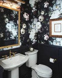 Black And White Floral Wallpaper Bathroom Pin By Ivona Interior Travel Fash On Ideas For The House Wallpaper Trends Statement Wallpaper Room Wallpaper