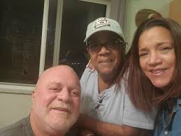 Fundraiser for Sandra Castro by Mariana Bellorin : Let's help Sandy and her  family