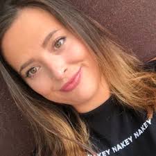 Olivia Oates (@livoates)