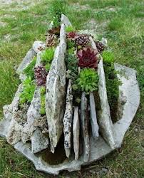 Pin By Kathi Spath On Garten Und Teich Unique Gardens Garden Containers Natural Garden