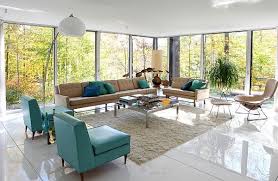 Bertoia Bird Chair Along With Throw Pillows Adds A Subtle Retro Appeal Decoist Retro Living Rooms Retro Living Room Furniture Living Room Sets Furniture