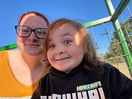 Michelle Orvis's Instagram, Twitter & Facebook