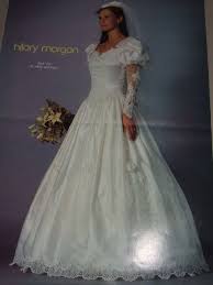 Pin By Cheryl On 90s Bridal Fashion 1990 S Wedding Wedding Dress With Veil Wedding Dresses Bridal Style