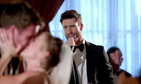 Maroon 5 Called Out For Faking Sugar Wedding Crashing Maroon 5 Best Video Ever Best Love Songs