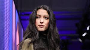 Wer sind die juroren bei gntm 2021? Video Rebecca Mir Set Decoration Tempts You World Today News